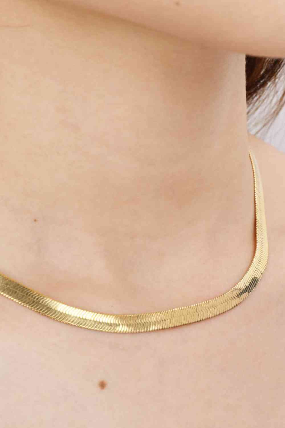 Minimalist Herringbone Chain Necklace